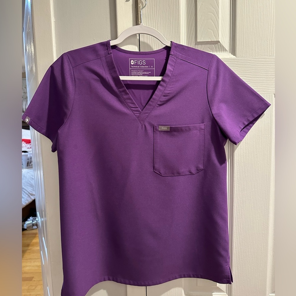 Figs Women’s Catarina Top Technical Collection Size Small Violet Good Condition